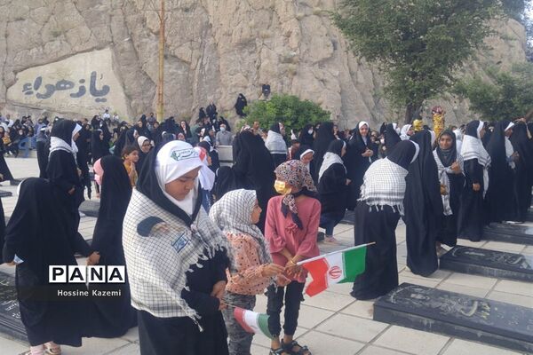 طنین نوای «سلام فرمانده» در گلزار شهدای داراب