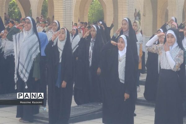 طنین نوای «سلام فرمانده» در گلزار شهدای داراب