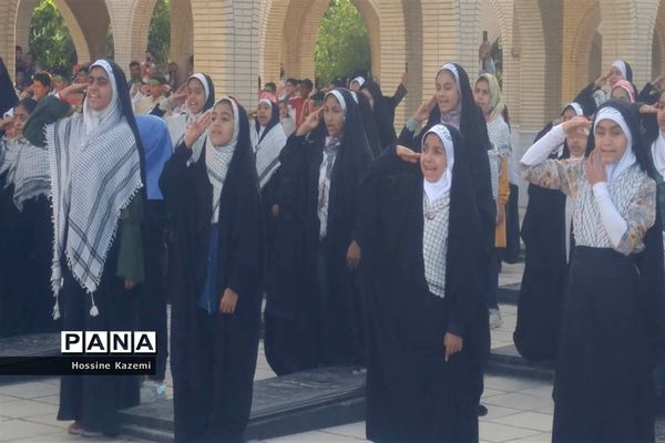 طنین نوای «سلام فرمانده» در گلزار شهدای داراب