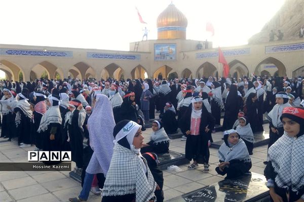 طنین نوای «سلام فرمانده» در گلزار شهدای داراب