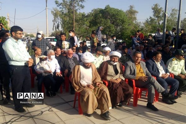 طنین نوای «سلام فرمانده» در گلزار شهدای داراب