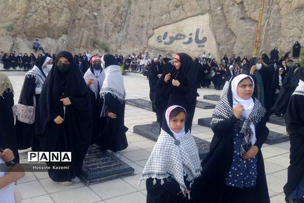 طنین نوای «سلام فرمانده» در گلزار شهدای داراب