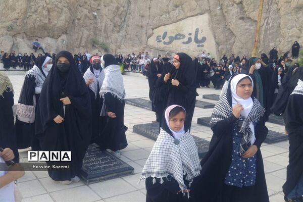 طنین نوای «سلام فرمانده» در گلزار شهدای داراب