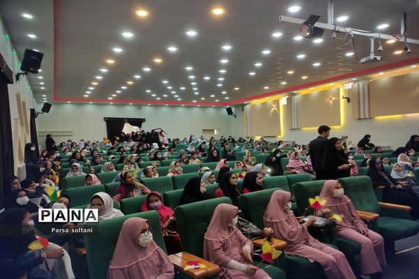 برگزاری مراسم بزرگ روز دختر در کانون لقمان کاشمر