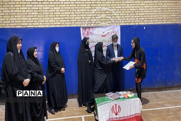 برگزاری مسابقه آمادگی جسمانی در دبیرستان تشکیلاتی وحدت ناحیه یک اهواز