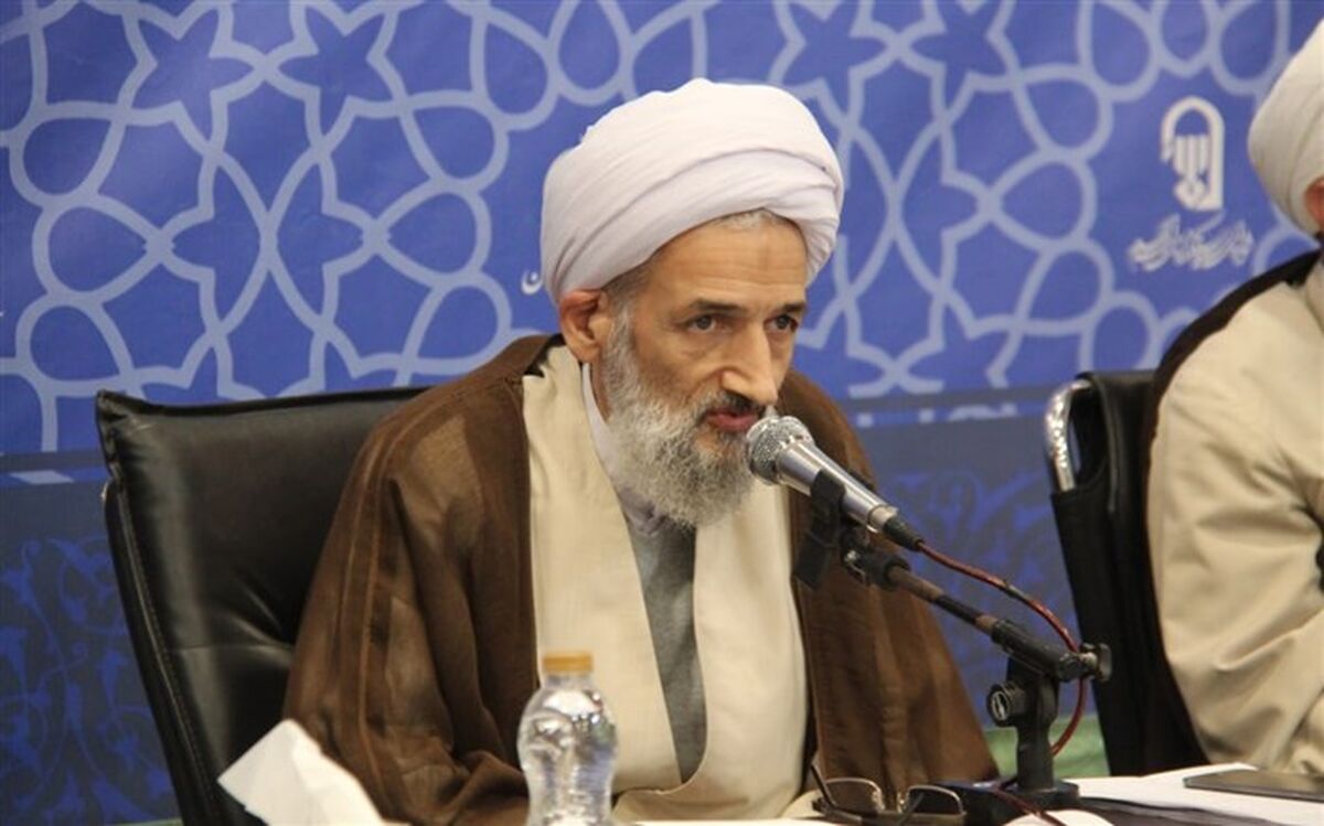 امام راحل انقلاب اسلامی را با جهاد تبیین آغاز کرد