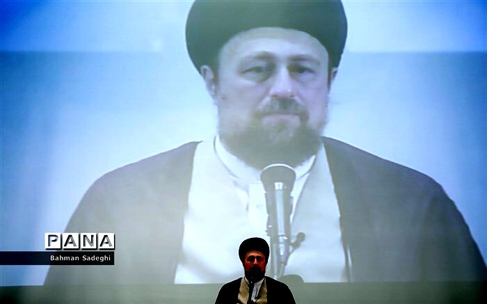 ‌حضرت امام (ره) نماد تلاقی دینداری، استقلال و آزادی هستند
