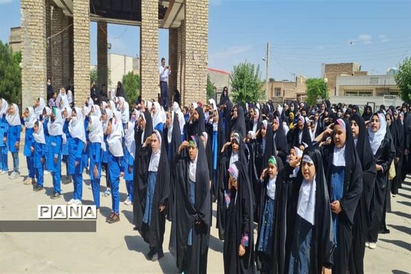 اجرای سرود سلام فرمانده در گلزار شهدای جوادآباد
