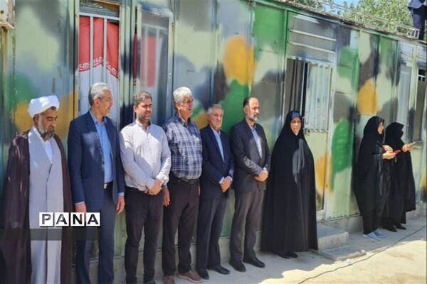 اجرای سرود سلام فرمانده در گلزار شهدای جوادآباد