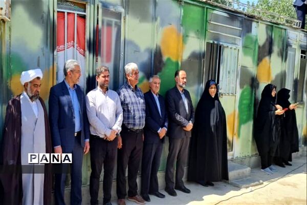 اجرای سرود سلام فرمانده در گلزار شهدای جوادآباد