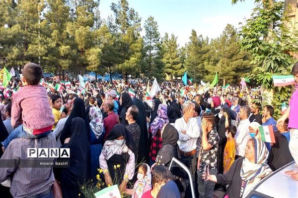 اجرای سرود سلام فرمانده