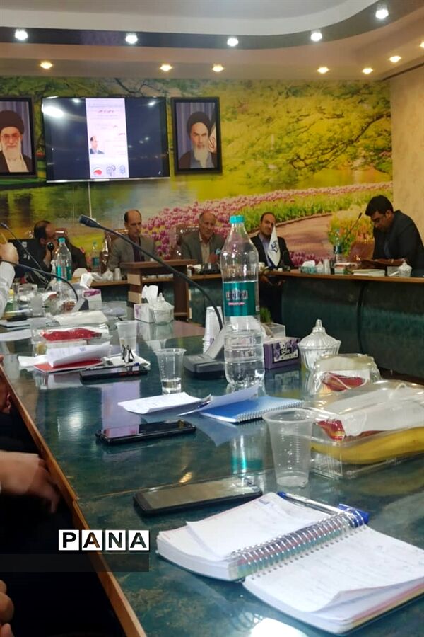 دیدار مدیرکل آموزش و پرورش استان اصفهان با دانشجویان دانشگاه فرهنگیان