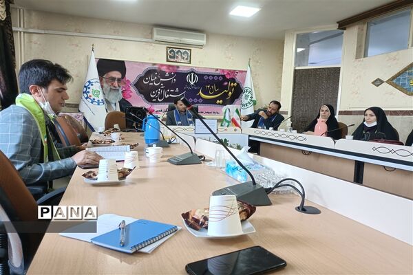 مراسم تجلیل از مربیان فعال پیشتاز سازمان دانش‌آموزی شهرستان قدس