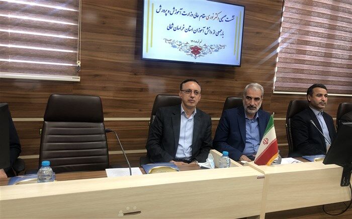 دانش‌آموزان برگزیده حلقه‌های میانی آموزش و پرورش هستند