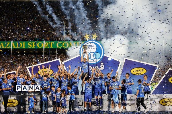 جشن قهرمانی تیم فوتبال استقلال