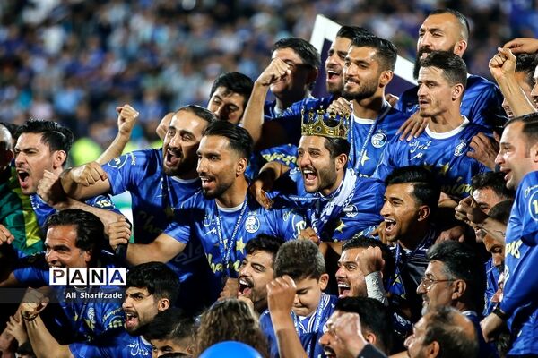 جشن قهرمانی تیم فوتبال استقلال