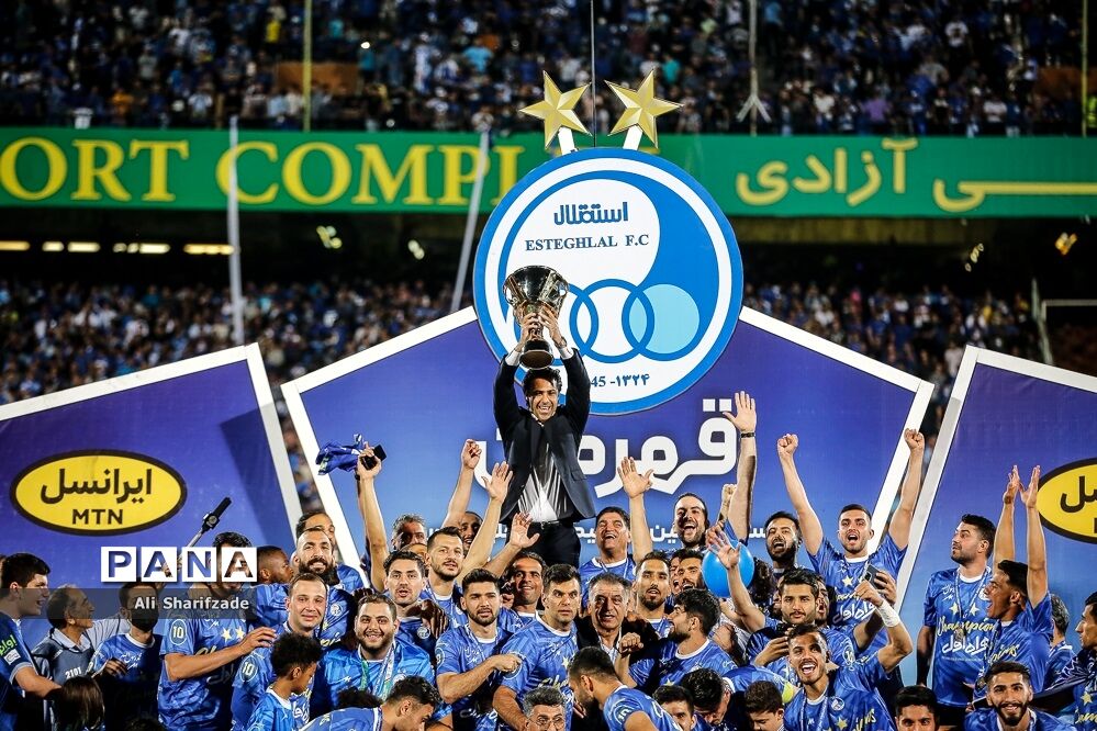 جشن قهرمانی تیم فوتبال استقلال