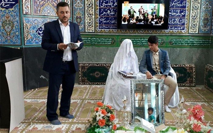 برگزاری مراسم عقد در مسجد و جایگزین کردن فرهنگ ازداوج ساده بجای ازدواج‌های پرهزینه