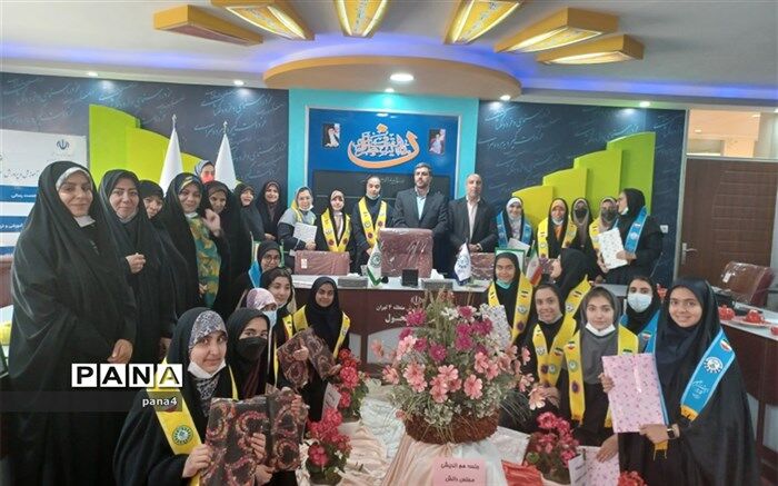 امید داشتن به آینده راهی برای رسیدن به آرمان‌های بزرگ تمدن نوین انقلابی است