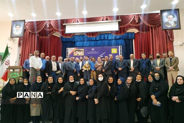 آیین تکریم و معارفه مدیر آموزش و پرورش شاهین‌شهر