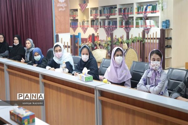 تجلیل از دختران کتابخوان، مبتکر و مولف در مازندران