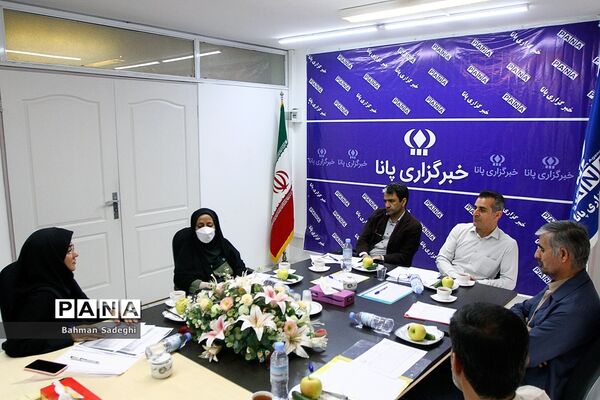 نشست نمایندگان اداره‌کل عشایر و سازمان دانش‌آموزی با موضوع برگزاری اردوی سراسری دانش‌آموزان عشایر در مشهد
