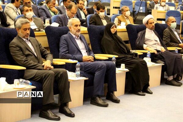 حضور وزیر آموزش و پرورش در نشست شورای اداری استان همدان