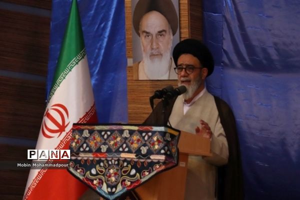 دیدار رئیس جمهوری با اقشار مختلف مردم در تبریز