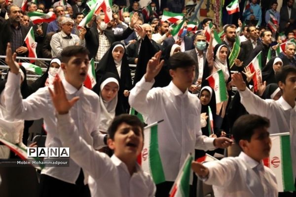 دیدار رئیس جمهوری با اقشار مختلف مردم در تبریز