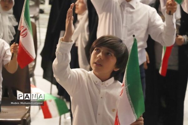 دیدار رئیس جمهوری با اقشار مختلف مردم در تبریز