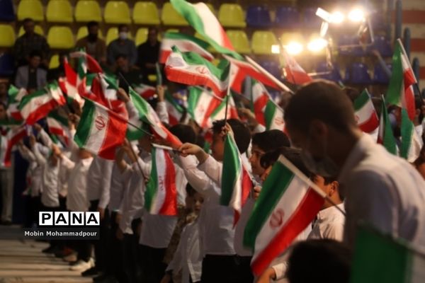 دیدار رئیس جمهوری با اقشار مختلف مردم در تبریز