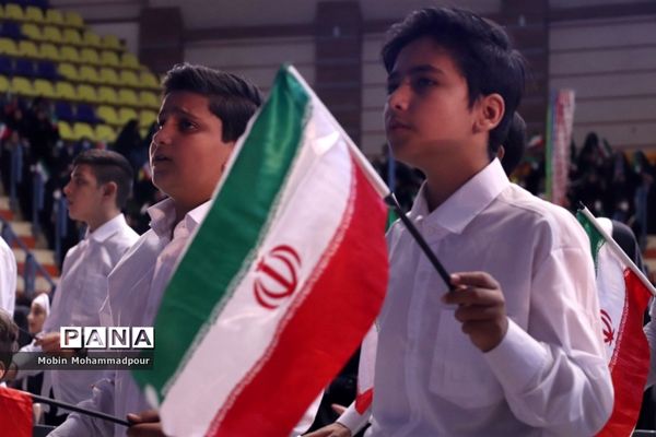 دیدار رئیس جمهوری با اقشار مختلف مردم در تبریز