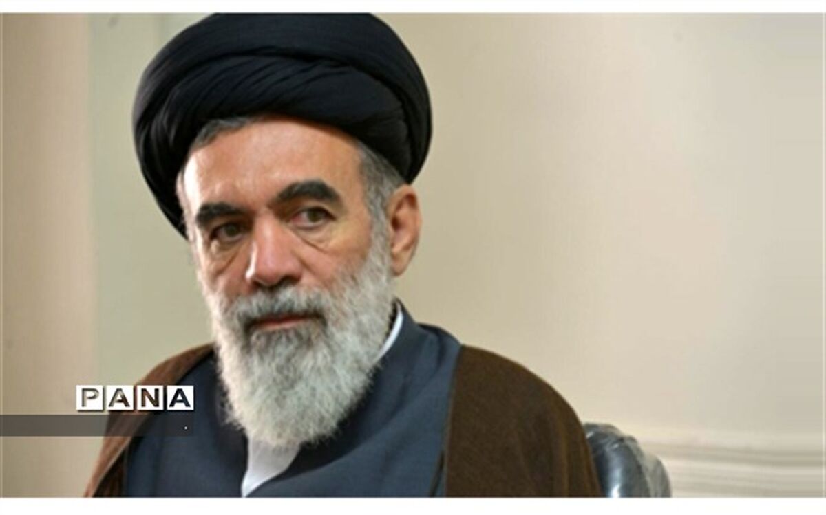 دشمنان اسلام، با سیاست‌های تبلیغاتی دنبال منافع نامشروع خودشان هستند
