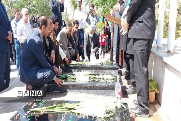 برگزاری مراسم استقبال از خادمان آستان قدس رضوی همزمان با دهه کرامت در اردستان