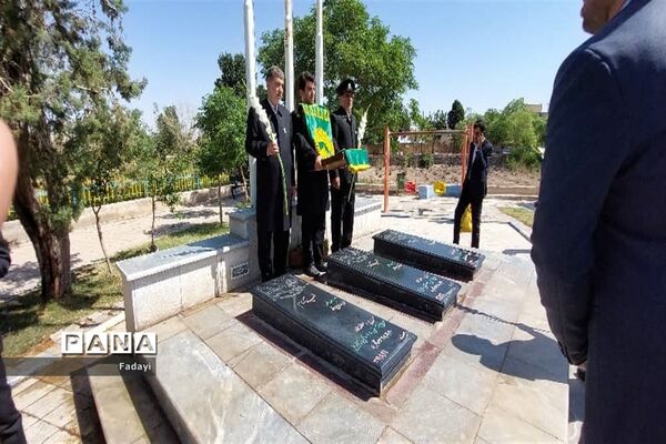 برگزاری مراسم استقبال از خادمان آستان قدس رضوی همزمان با دهه کرامت در اردستان