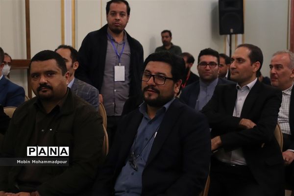 نشست خبری رئیس جمهوری با اصحاب رسانه آذربایجان شرقی