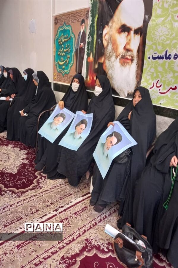 ویژه برنامه سالروز ارتحال امام خمینی (ره) با حضور دانش‌آموزان پیشتاز در فلاورجان