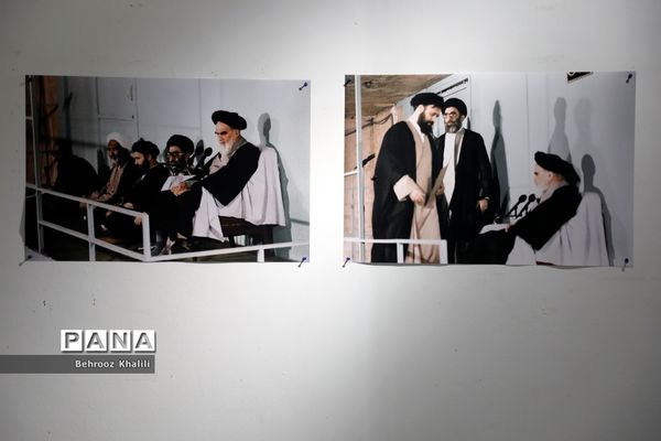 نمایش عکس‌های علی کاوه از امام خمینی(ره) در نمایشگاه «لحظه»