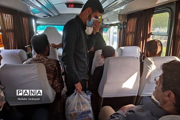 کاروان اعزامی به مراسم ارتحال امام خمینی از رودهن