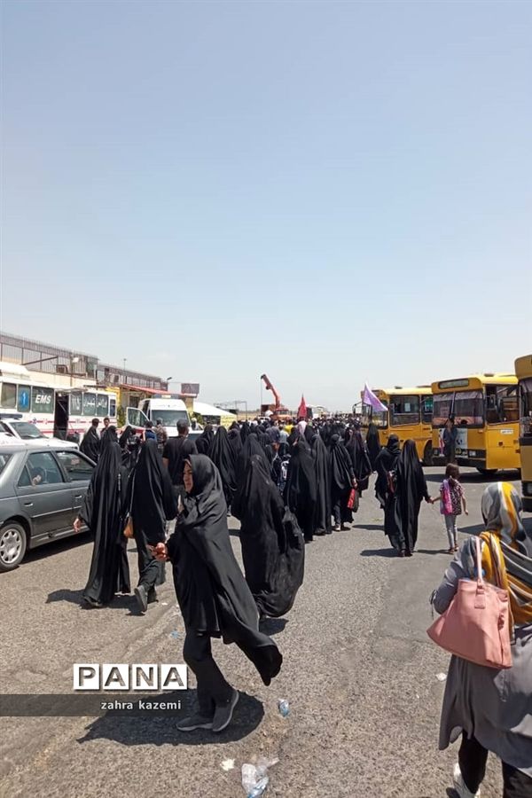 حضورمردم دماوند در مراسم سالگرد امام خمینی (ره)