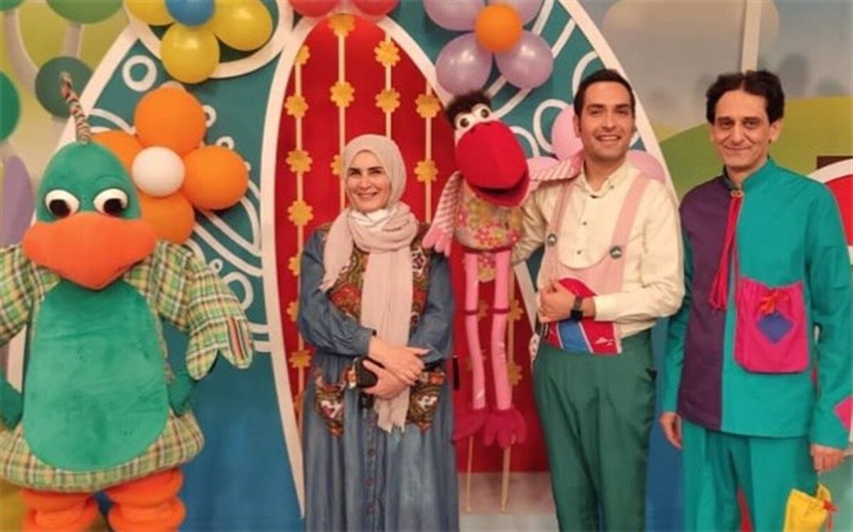 جشن میلاد امام مهربانی ها در برنامه «دست کی بالا»
