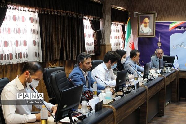 جلسه هم‌اندیشی سازمان سیما، منظر و فضای سبز شهری شهرداری شیراز و سازمان دانش آموزی استان فارس