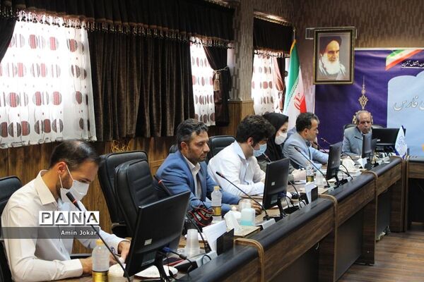 جلسه هم‌اندیشی سازمان سیما، منظر و فضای سبز شهری شهرداری شیراز و سازمان دانش آموزی استان فارس