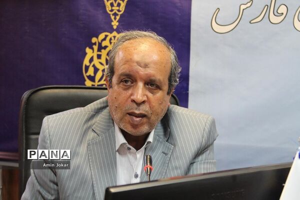 جلسه هم‌اندیشی سازمان سیما، منظر و فضای سبز شهری شهرداری شیراز و سازمان دانش آموزی استان فارس