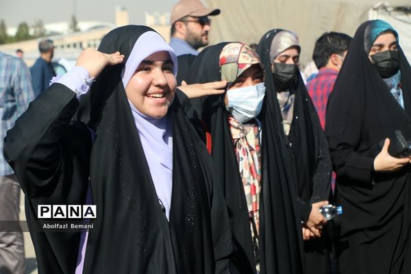 حضور کاروان های زیارتی استان قم در مراسم سالگرد ارتحال امام خمینی(ره)-1