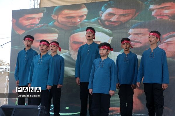 حضور کاروان های زیارتی استان قم در مراسم سالگرد ارتحال امام خمینی(ره)-1