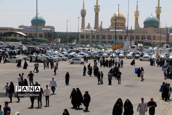 حضور کاروان های زیارتی استان قم در مراسم سالگرد ارتحال امام خمینی(ره)-1