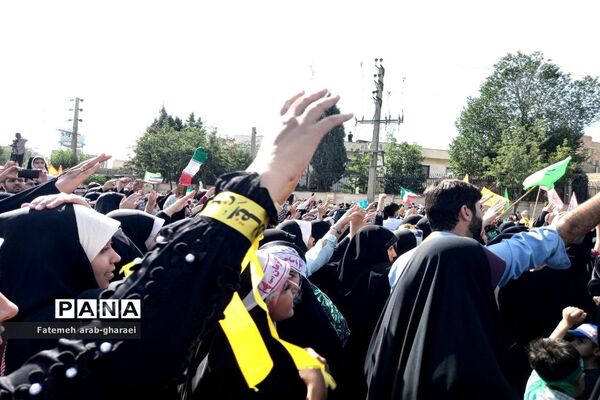 اجرای سرود سلام فرمانده در پاکدشت
