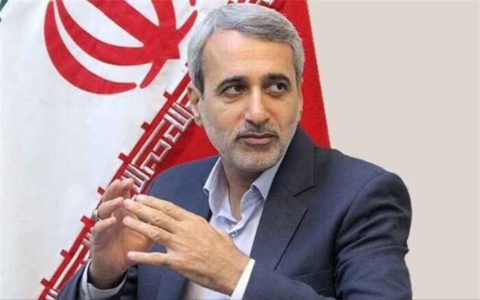 مدارس باید متناسب با نسل آینده به پرورش نیروی انسانی اهتمام لازم را داشته باشند