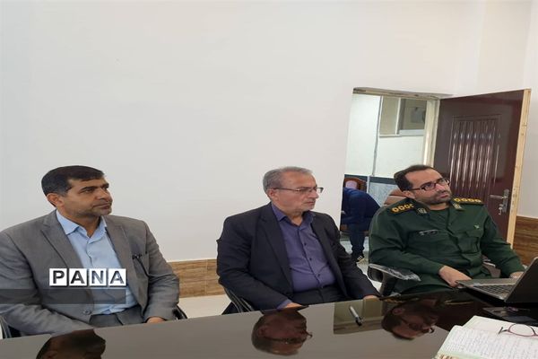 کلاس آموزشی گل و گیاه در شهرستان محمودآباد